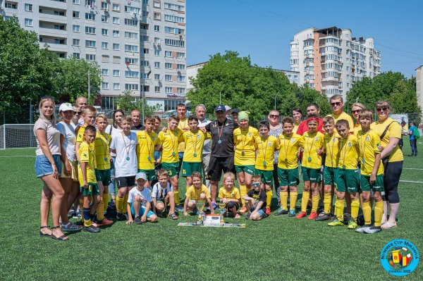 CS Atletic Strășeni a.n.2011 locul 2 la "Summer Cup Moldova 2022"