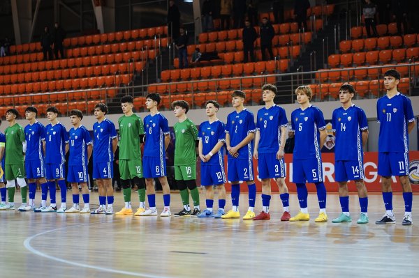 Victor Baciu marchează in poarta Ucrainei U19