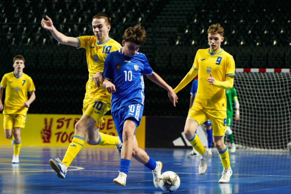 Victor Baciu marchează in poarta Ucrainei U19