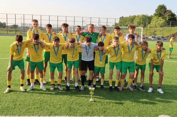 STRĂȘENI URCĂ PE PODIUMUL NAȚIONAL! STRĂȘENI URCĂ PE PODIUMUL NAȚIONAL!