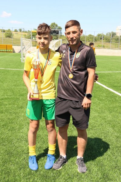 Campioni ai Ligii Regionale la categoriile de vârstă U13 și U12 Campioni ai Ligii Regionale la categoriile de vârstă U13 și U12