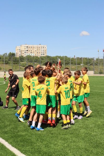 Campioni ai Ligii Regionale la categoriile de vârstă U13 și U12 Campioni ai Ligii Regionale la categoriile de vârstă U13 și U12